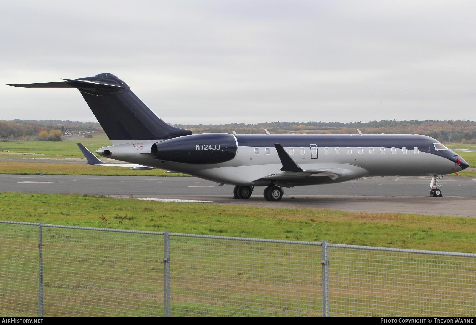 Aircraft Photo of N724JJ | Bombardier Global Express XRS (BD-700-1A10) | AirHistory.net #413385