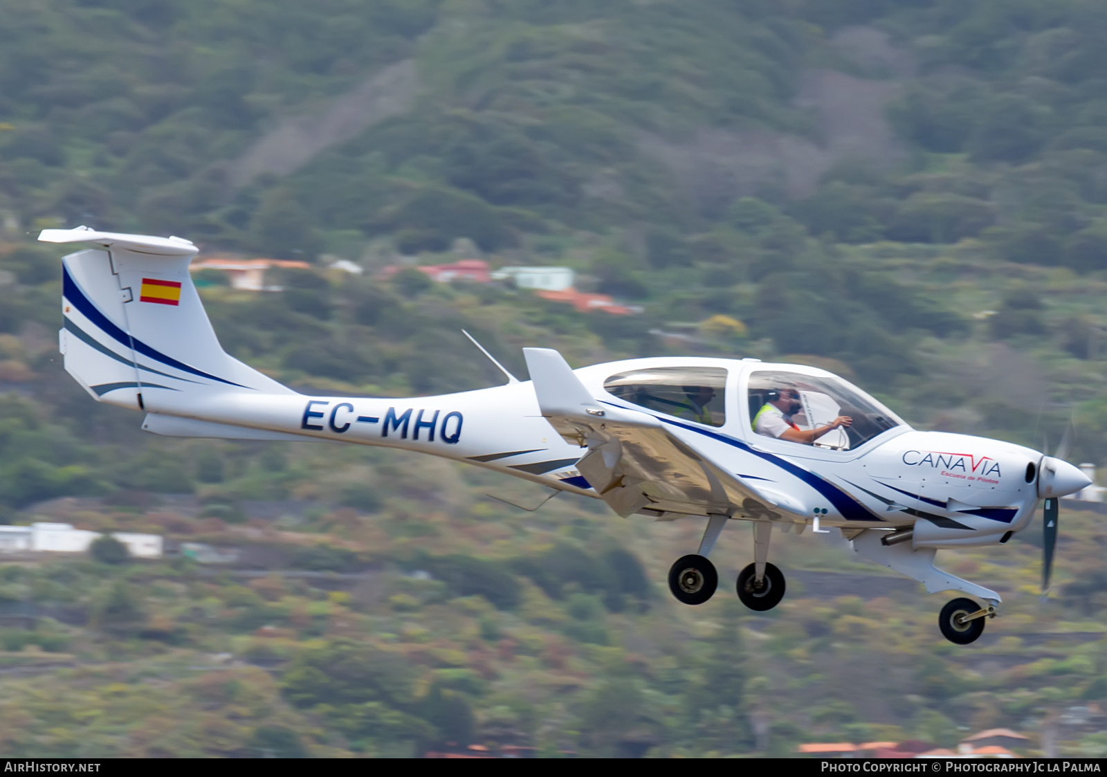 Aircraft Photo of EC-MHQ | Diamond DA40 NG Diamond Star | Canavia | AirHistory.net #413395