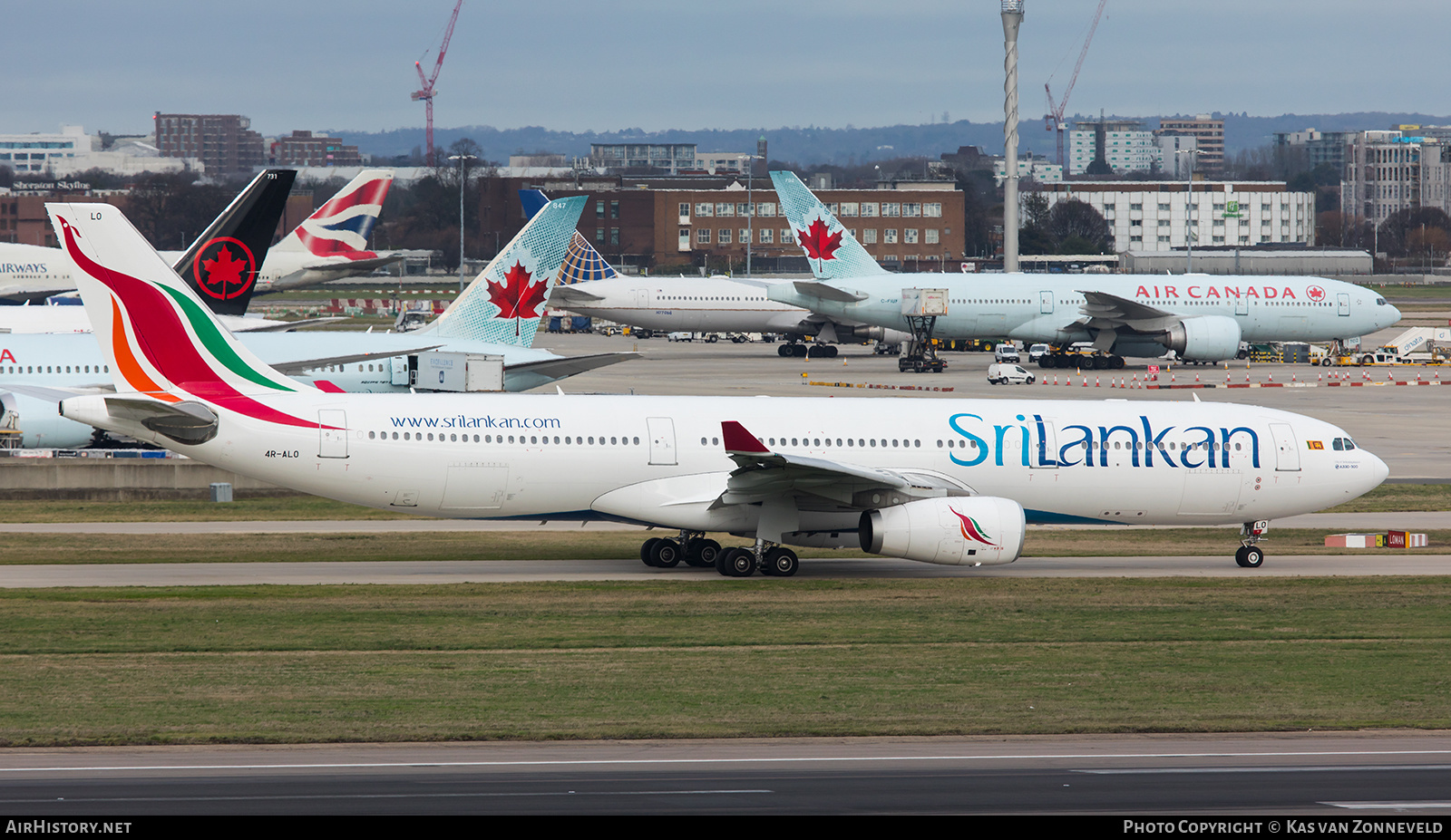 Aircraft Photo of 4R-ALO | Airbus A330-343E | SriLankan Airlines | AirHistory.net #413481