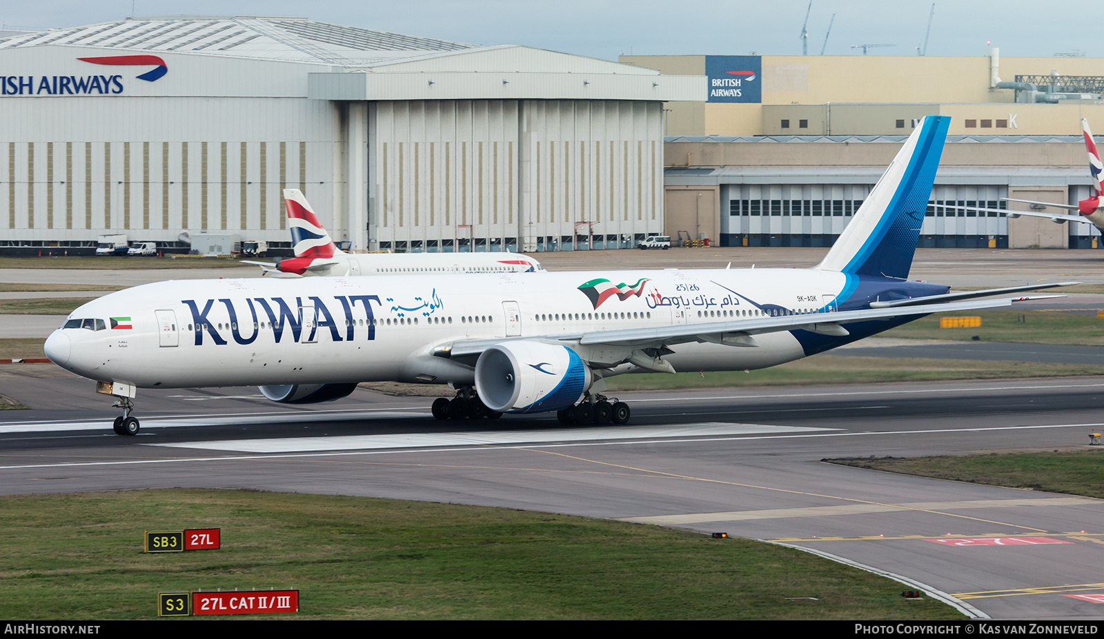 Aircraft Photo of 9K-AOK | Boeing 777-300/ER | Kuwait Airways | AirHistory.net #413482