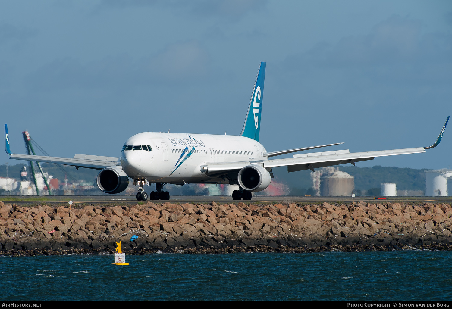 Aircraft Photo of ZK-NCL | Boeing 767-319/ER | Air New Zealand | AirHistory.net #413519