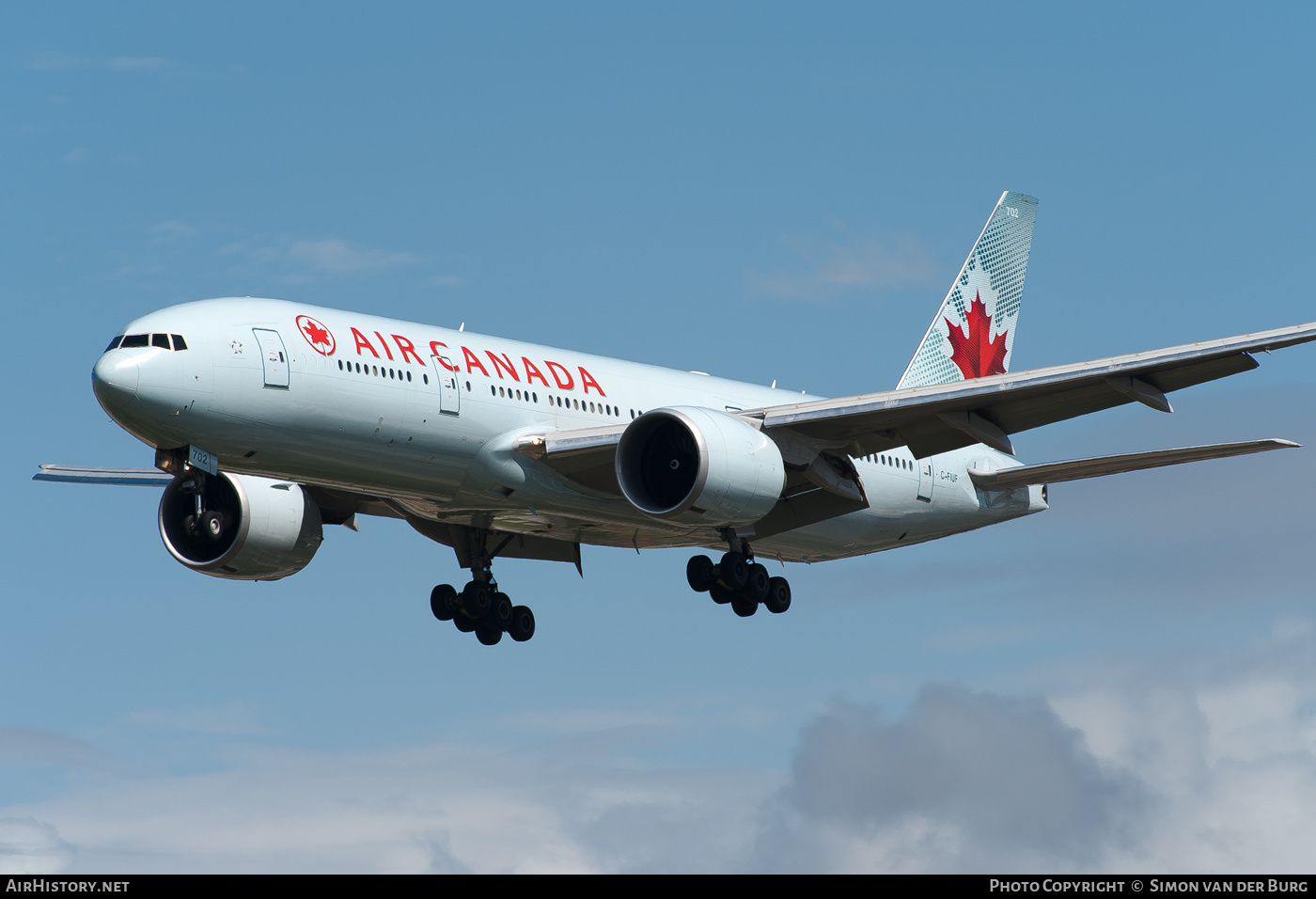 Aircraft Photo of C-FIUF | Boeing 777-233/LR | Air Canada | AirHistory.net #413532