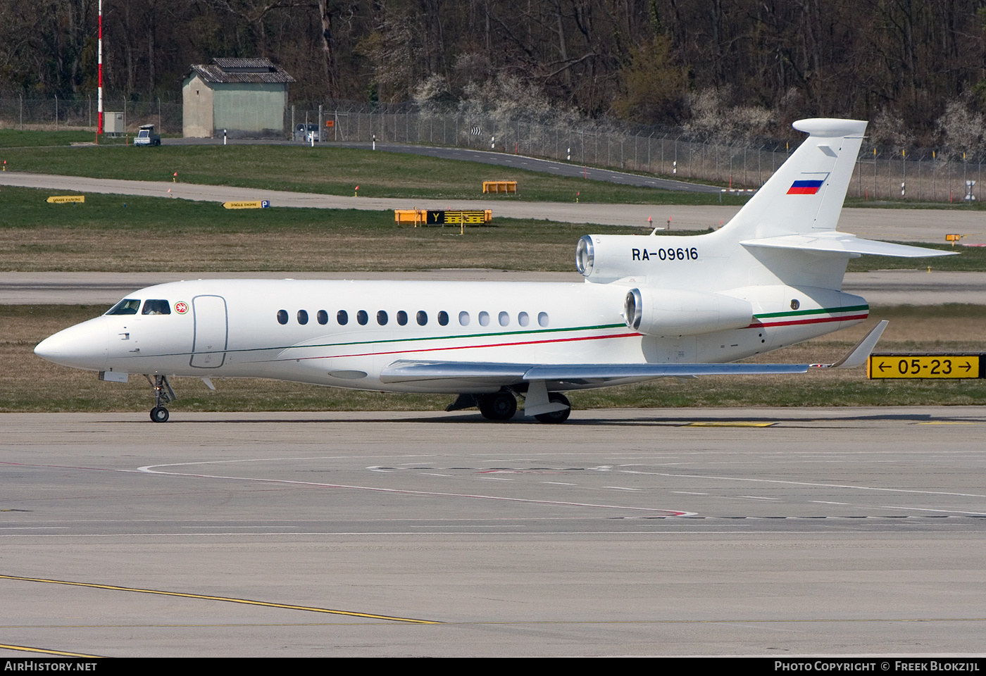 Aircraft Photo of RA-09616 | Dassault Falcon 7X | AirHistory.net #413572