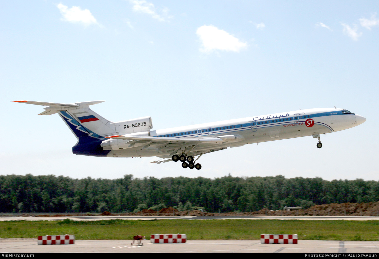 Aircraft Photo of RA-85635 | Tupolev Tu-154M | Sibir - Siberia Airlines | AirHistory.net #413654