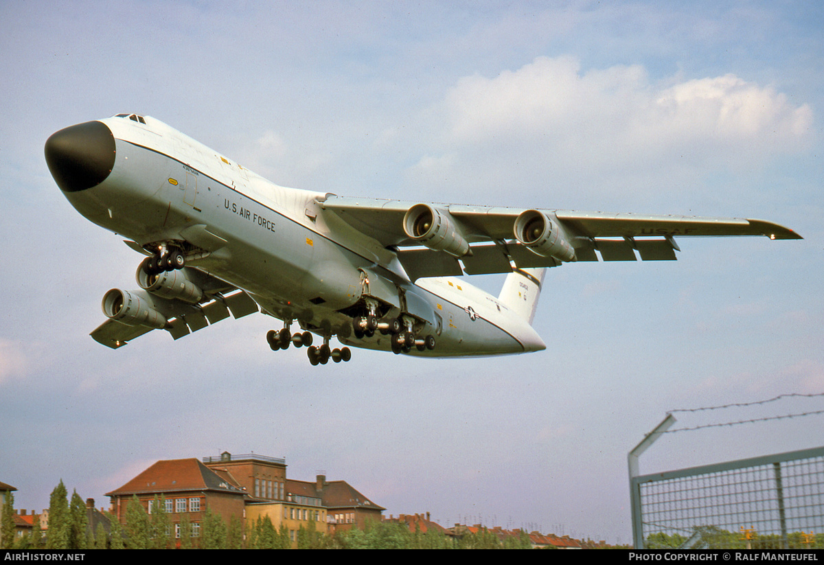 Aircraft Photo of 70-0452 / 00452 | Lockheed C-5A Galaxy (L-500) | USA - Air Force | AirHistory.net #413734