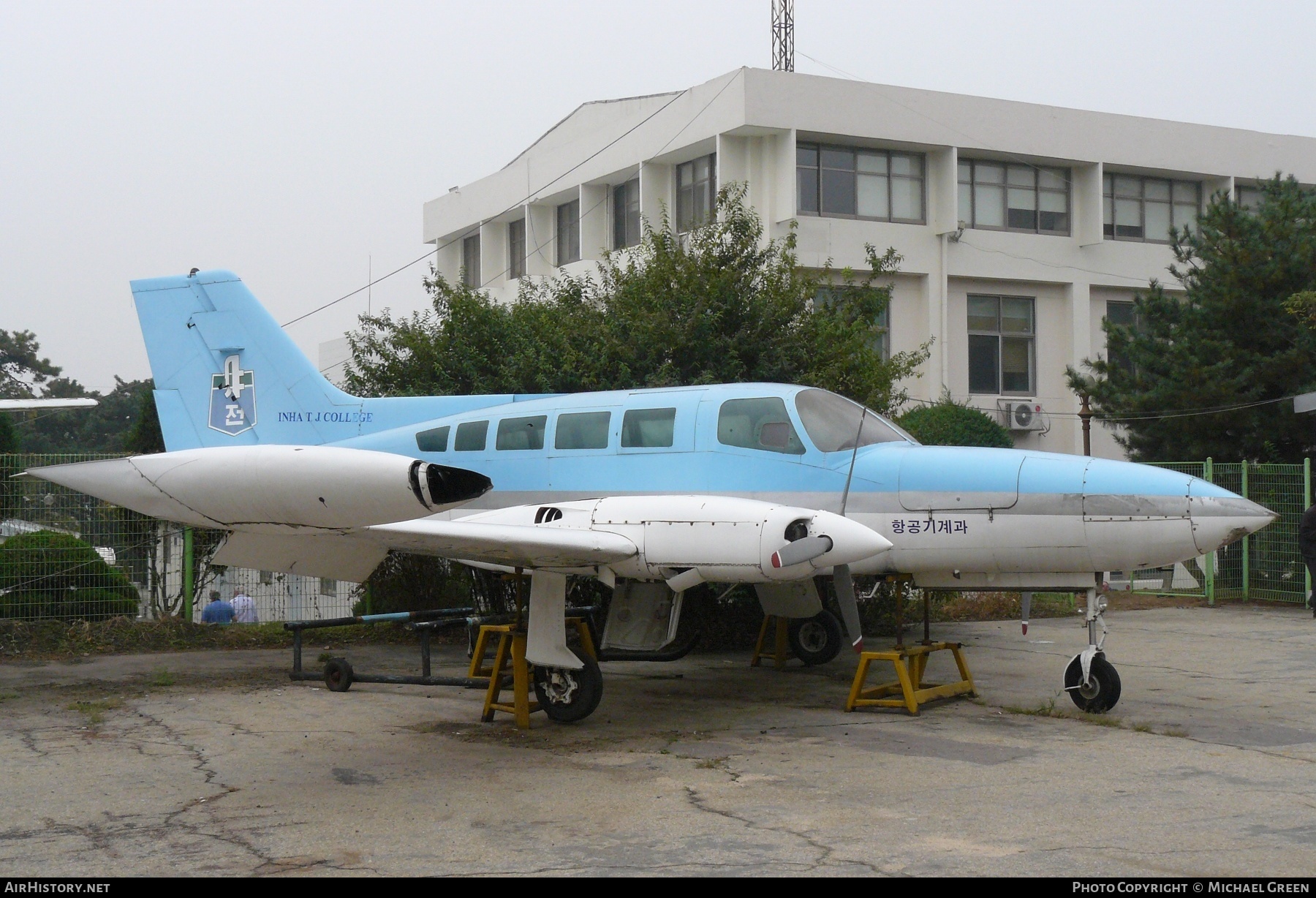 Aircraft Photo of HL2019 | Cessna 402B | AirHistory.net #413816