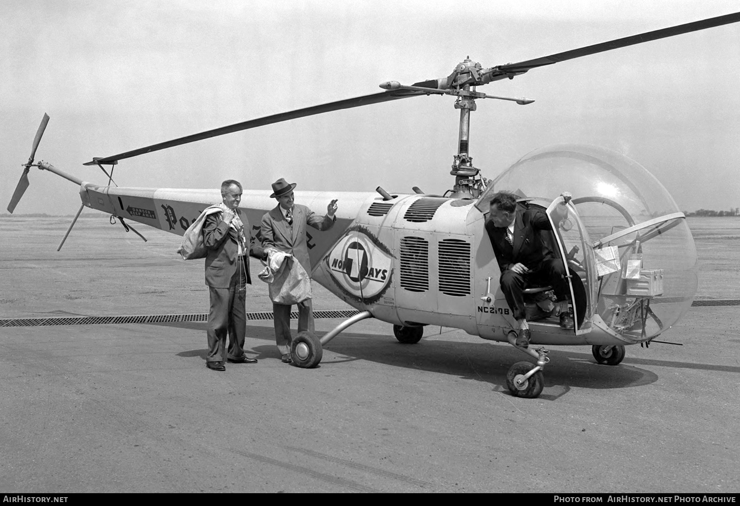 Aircraft Photo of NC210B | Bell 47D | Pittsburgh Post-Gazette | AirHistory.net #413944