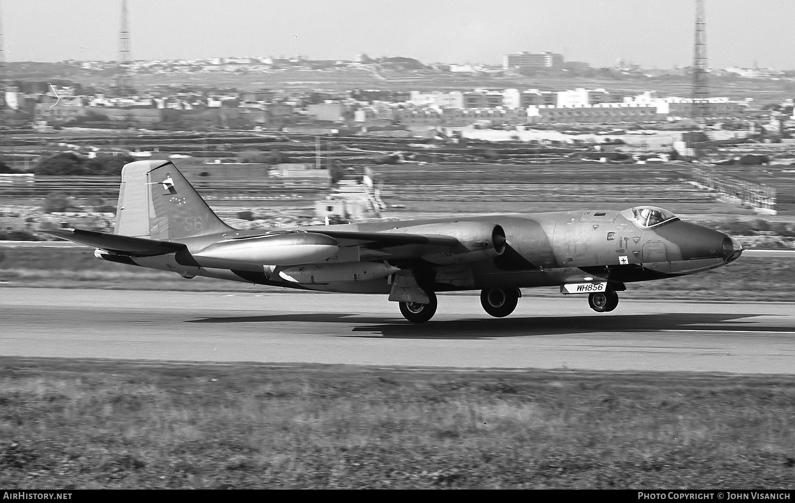 Aircraft Photo of WH856 | English Electric Canberra TT18 | UK - Air Force | AirHistory.net #413955