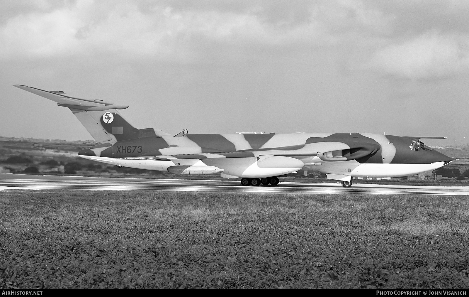 Aircraft Photo of XH673 | Handley Page HP-80 Victor K2 | UK - Air Force | AirHistory.net #413991