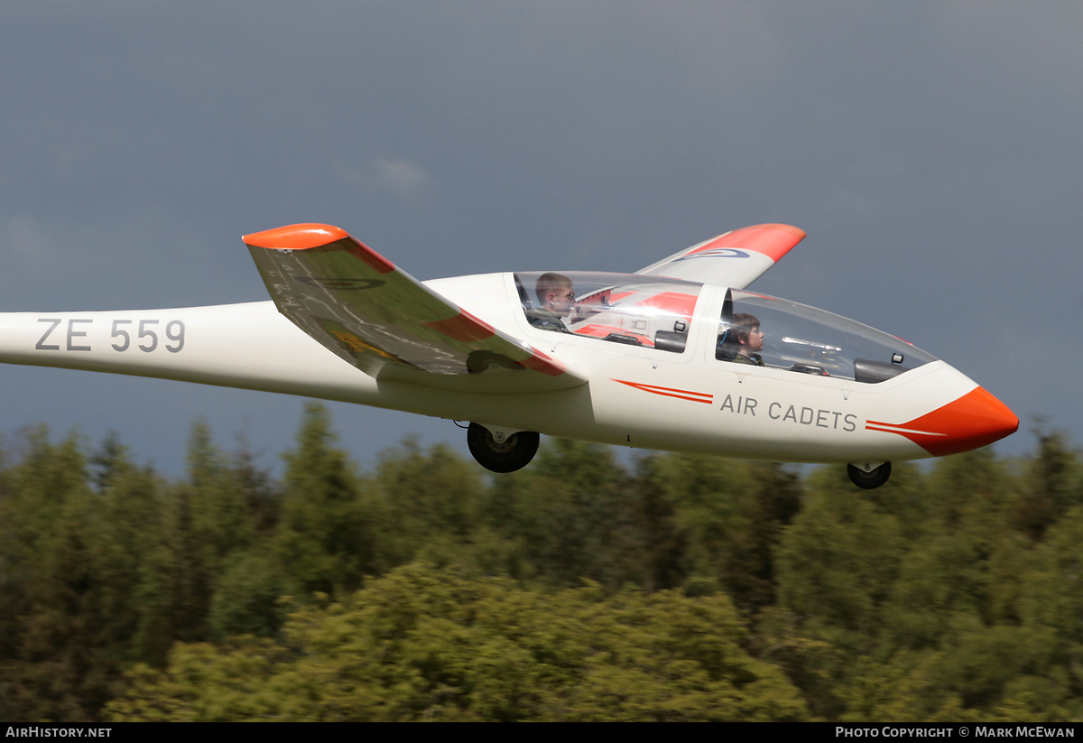 Aircraft Photo of ZE559 | Grob G-103A Viking TX1 | UK - Air Force | AirHistory.net #414008