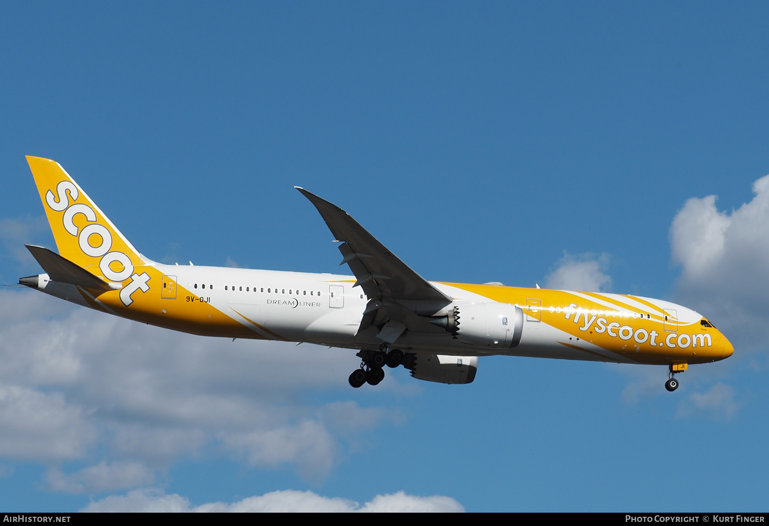 Aircraft Photo of 9V-OJI | Boeing 787-9 Dreamliner | Scoot | AirHistory.net #414037