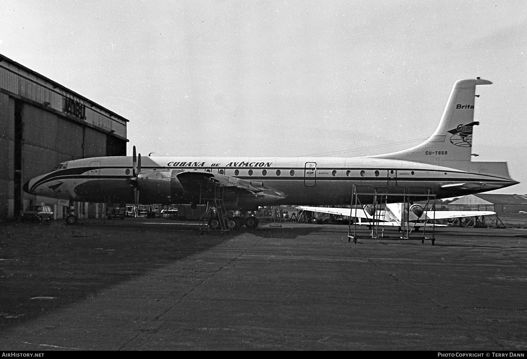 Aircraft Photo of CU-T669 | Bristol 175 Britannia 318 | Cubana | AirHistory.net #414071