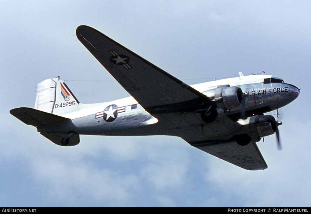 Aircraft Photo of 43-49295 / 0-49295 | Douglas C-47D Skytrain | USA - Air Force | AirHistory.net #414162