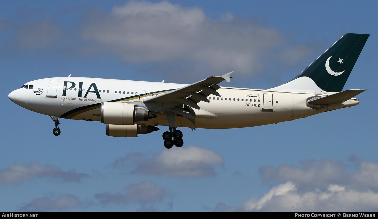 Aircraft Photo of AP-BDZ | Airbus A310-308 | Pakistan International Airlines - PIA | AirHistory.net #414185
