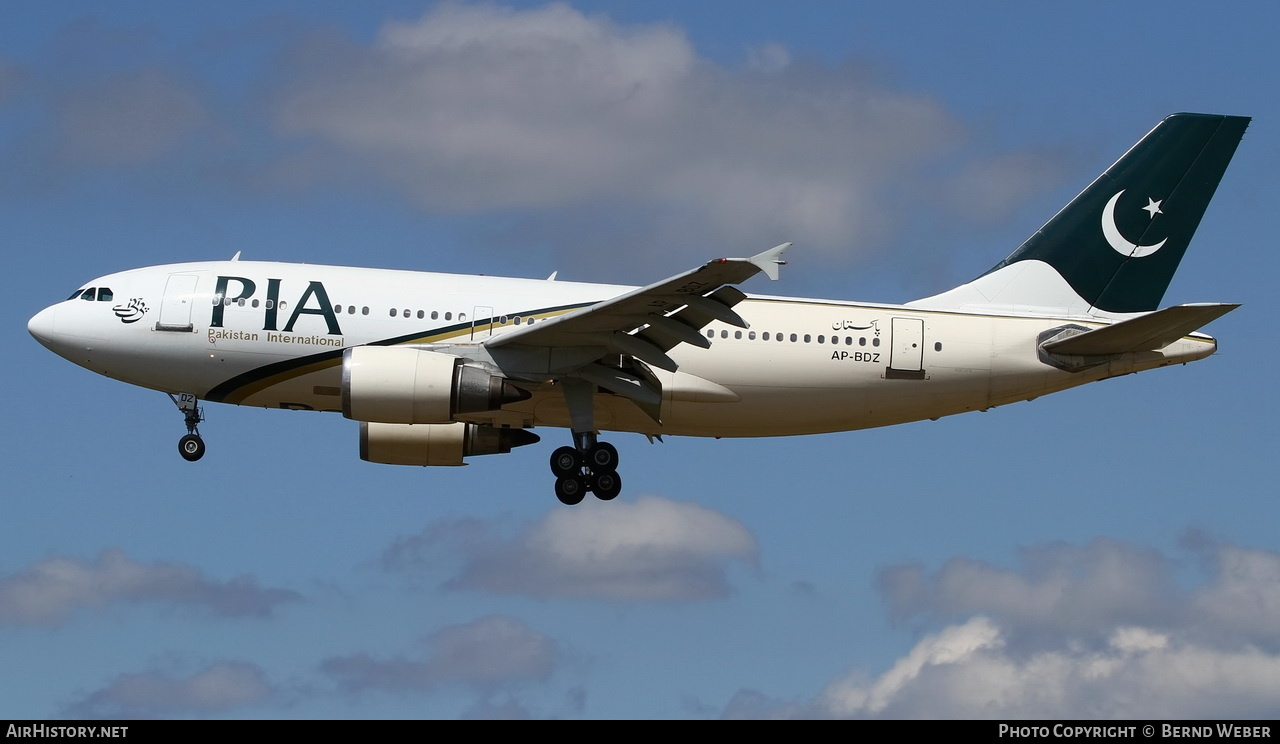 Aircraft Photo of AP-BDZ | Airbus A310-308 | Pakistan International Airlines - PIA | AirHistory.net #414185