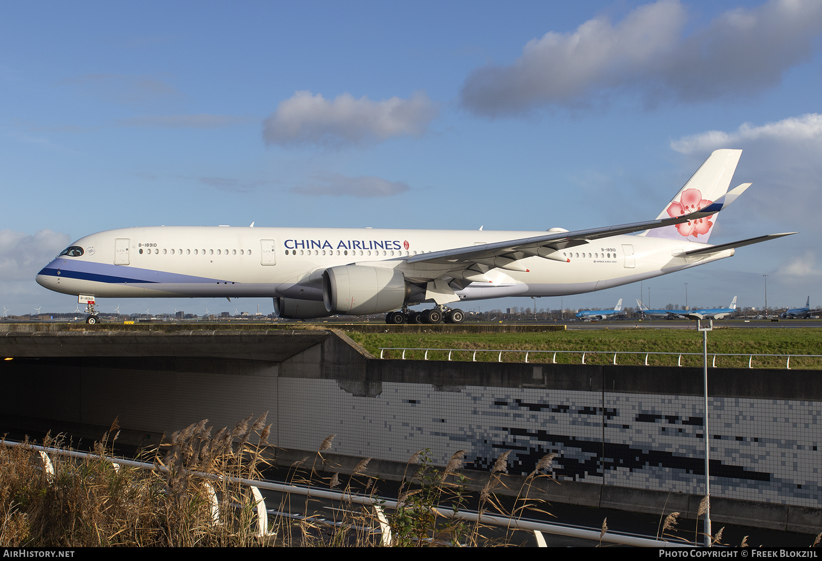 Aircraft Photo of B-18910 | Airbus A350-941 | China Airlines | AirHistory.net #414255