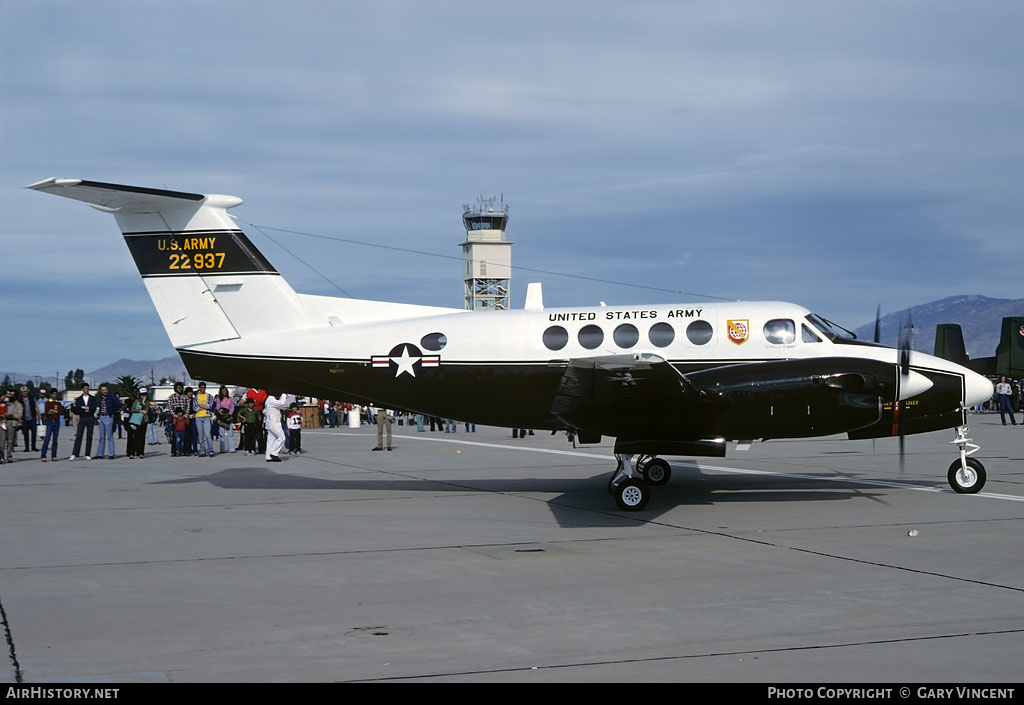 Aircraft Photo of 77-22937 / 22937 | Beech C-12A Huron | USA - Army | AirHistory.net #414274