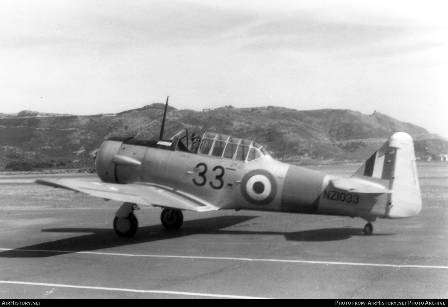 Aircraft Photo of NZ1033 | North American AT-6C Harvard IIA | New Zealand - Air Force | AirHistory.net #414345