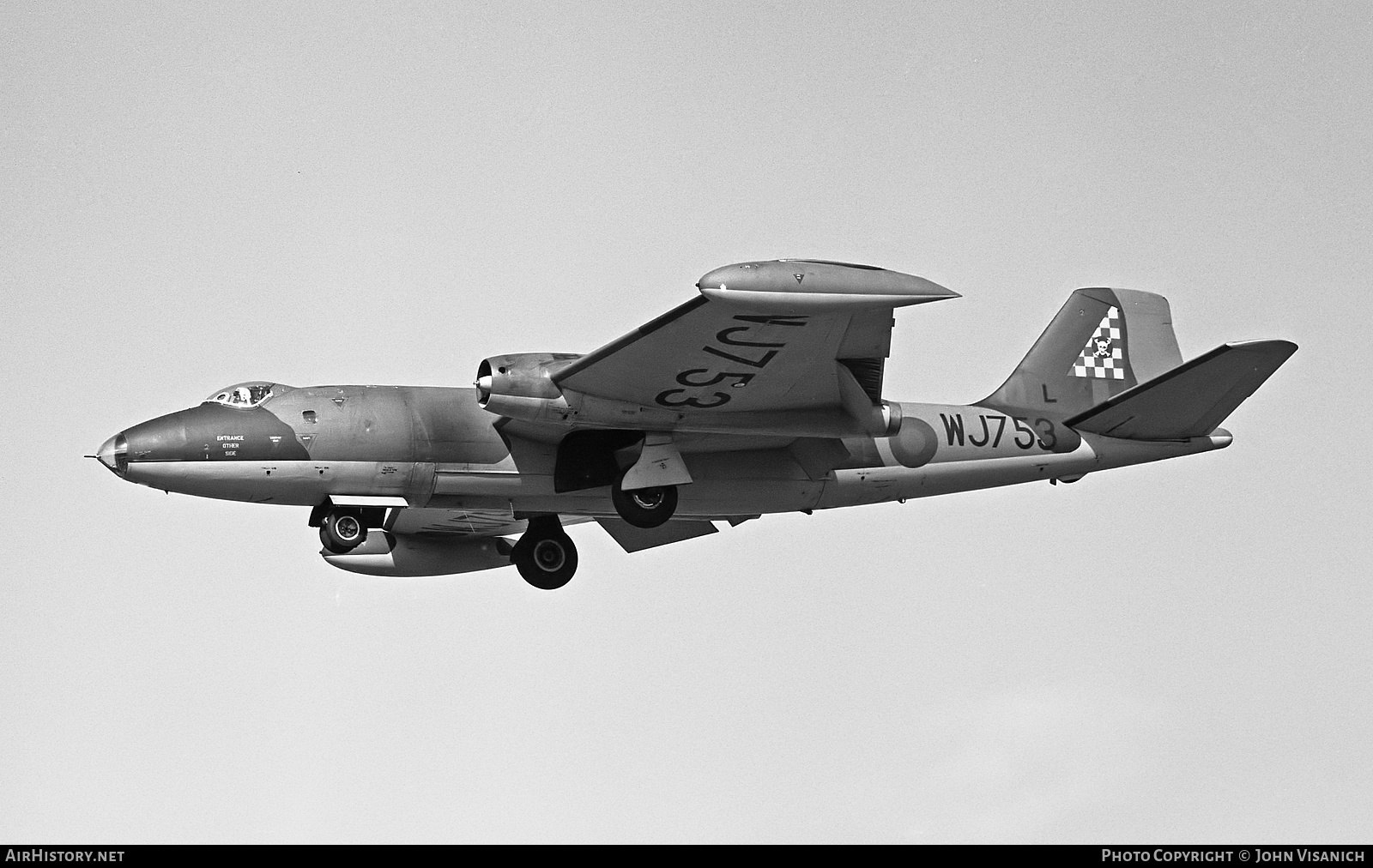 Aircraft Photo of WJ753 | English Electric Canberra B2 | UK - Air Force | AirHistory.net #414353