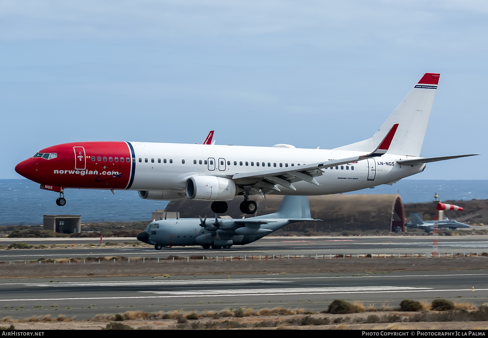 Aircraft Photo of LN-NGS | Boeing 737-8JP | Norwegian | AirHistory.net #414443