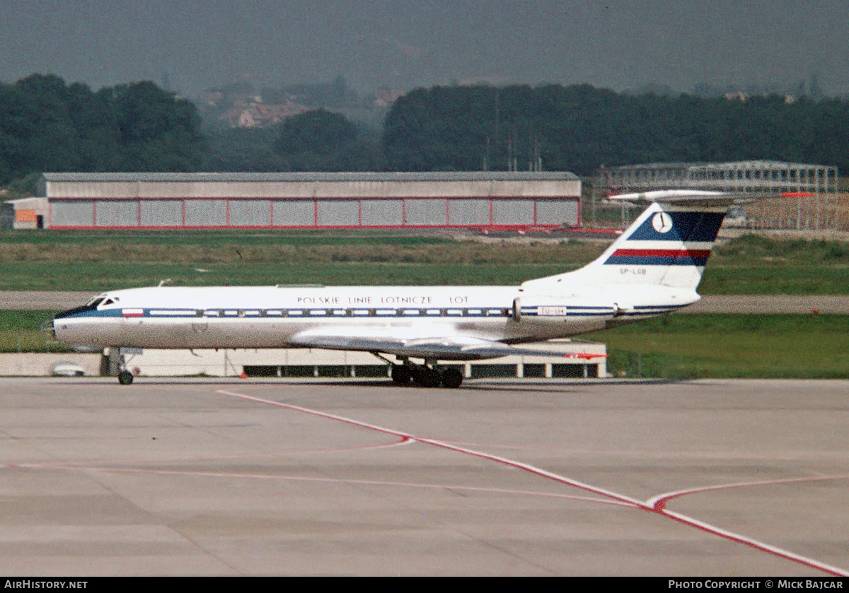 Aircraft Photo of SP-LGB | Tupolev Tu-134 | LOT Polish Airlines - Polskie Linie Lotnicze | AirHistory.net #414512