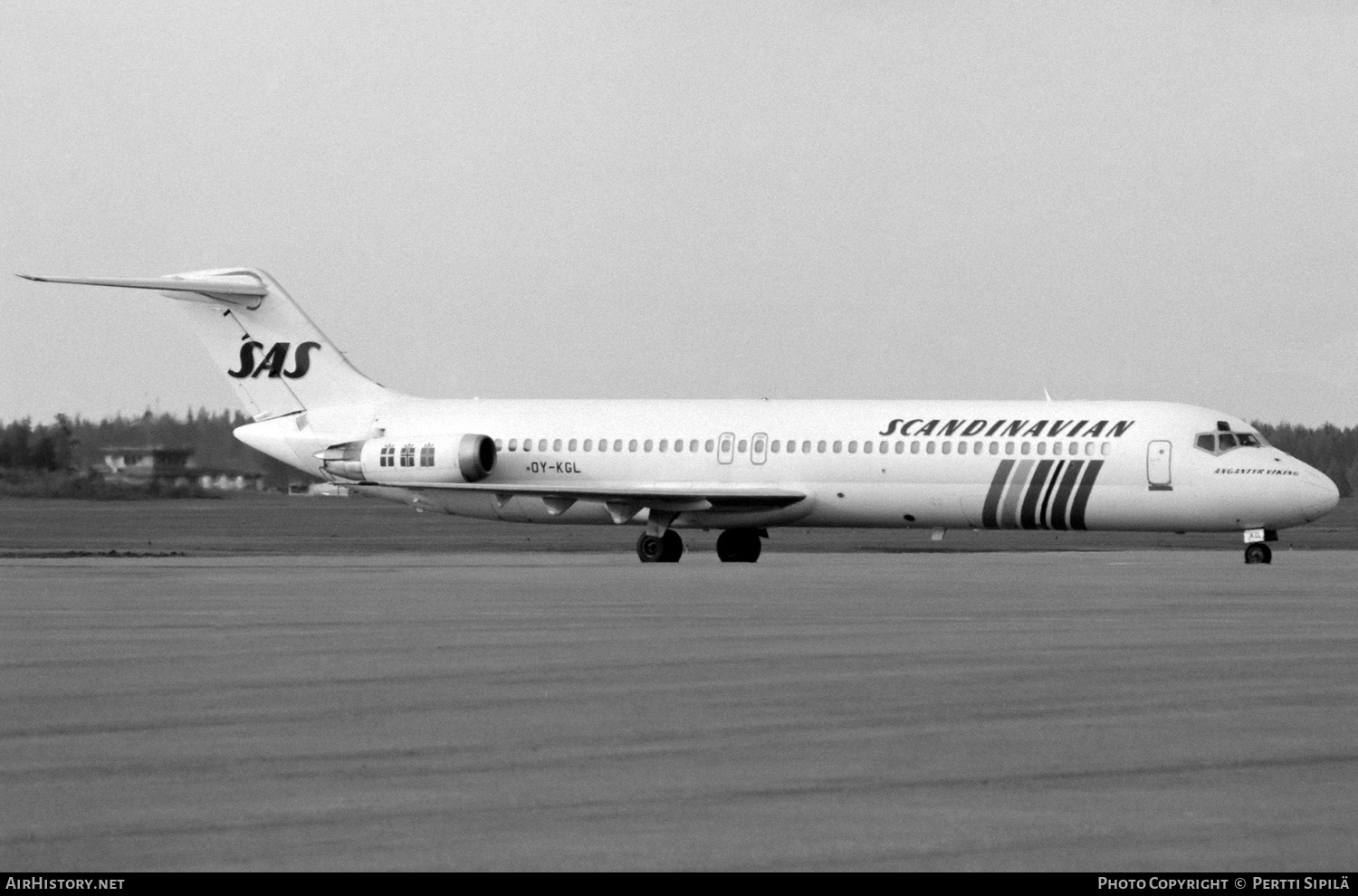 Aircraft Photo of OY-KGL | McDonnell Douglas DC-9-41 | Scandinavian Airlines - SAS | AirHistory.net #414573