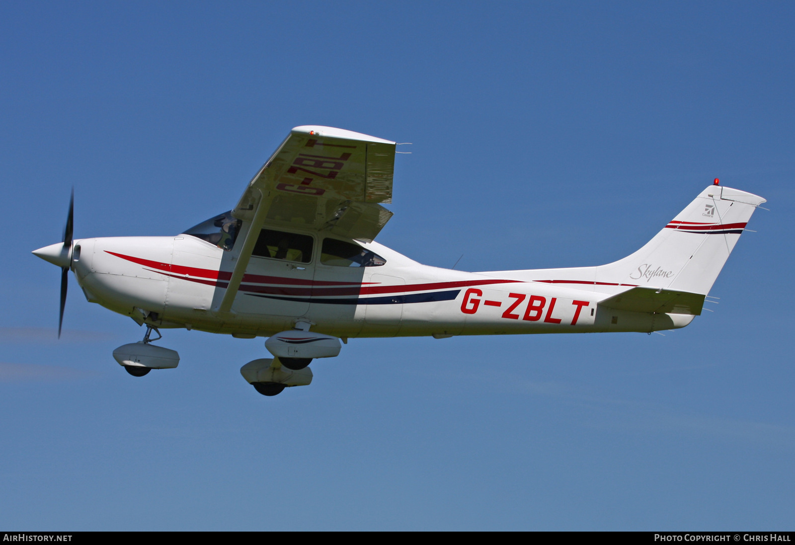 Aircraft Photo of G-ZBLT | Cessna 182S Skylane | AirHistory.net #414701