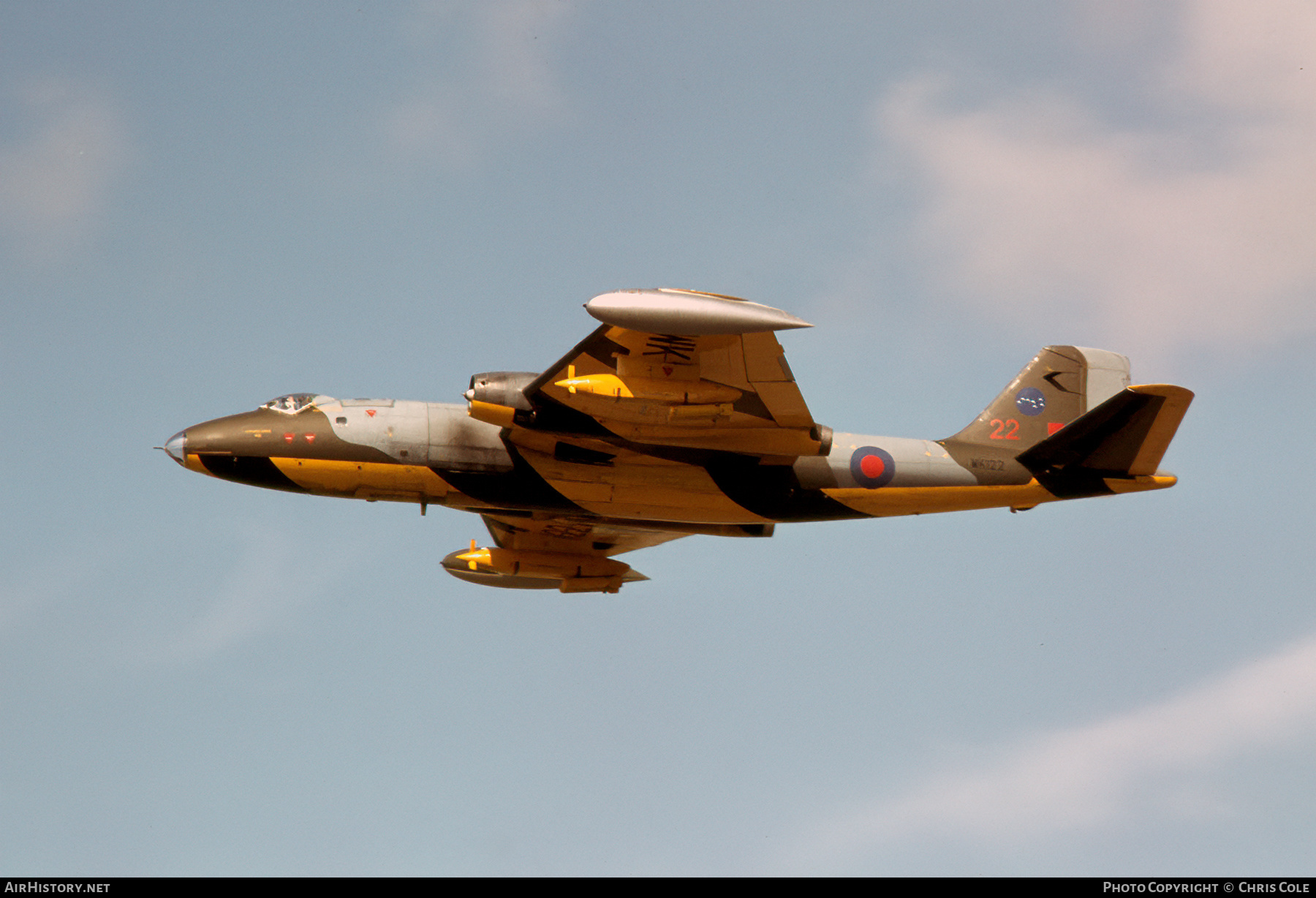 Aircraft Photo of WK122 | English Electric Canberra TT18 | UK - Air Force | AirHistory.net #414713