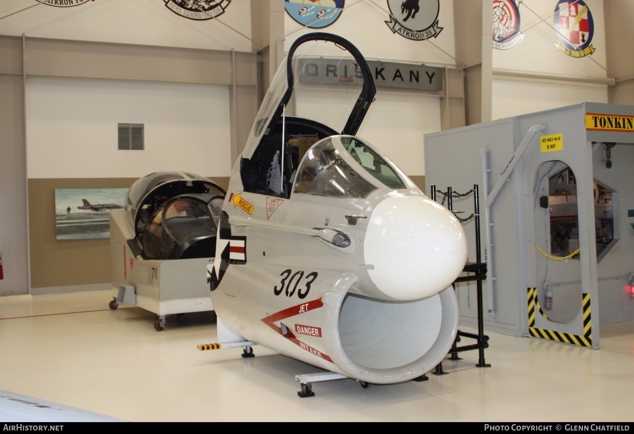 Aircraft Photo of 158016 | LTV A-7E Corsair II | USA - Navy | AirHistory.net #414715