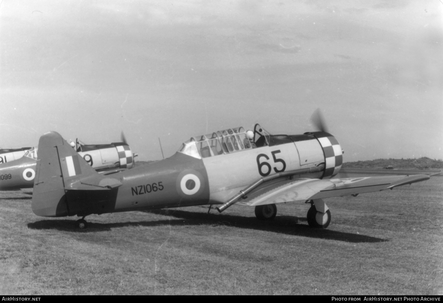 Aircraft Photo of NZ1065 | North American AT-6D Harvard III | New Zealand - Air Force | AirHistory.net #414742