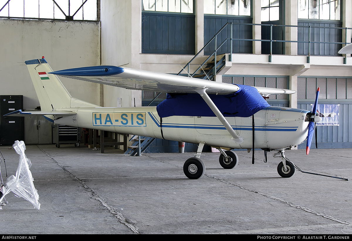 Aircraft Photo of HA-SIS | Reims F150J | AirHistory.net #414765