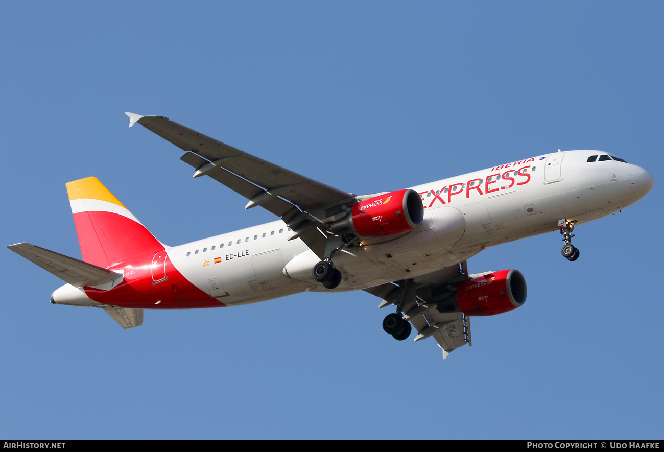 Aircraft Photo of EC-LLE | Airbus A320-214 | Iberia Express | AirHistory.net #414906