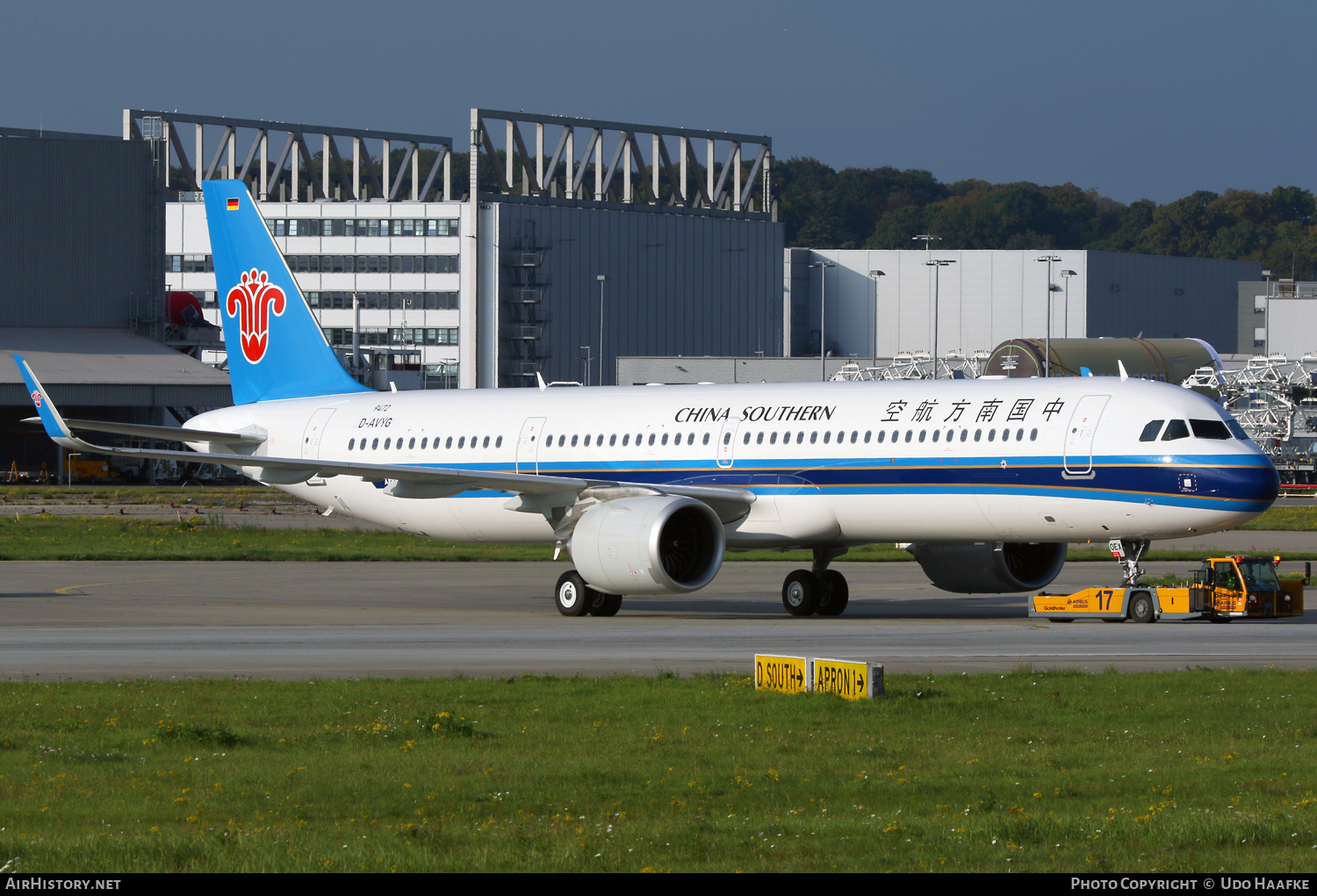 Aircraft Photo of D-AVYG / B-30EX | Airbus A321-253NX | China Southern Airlines | AirHistory.net #414936
