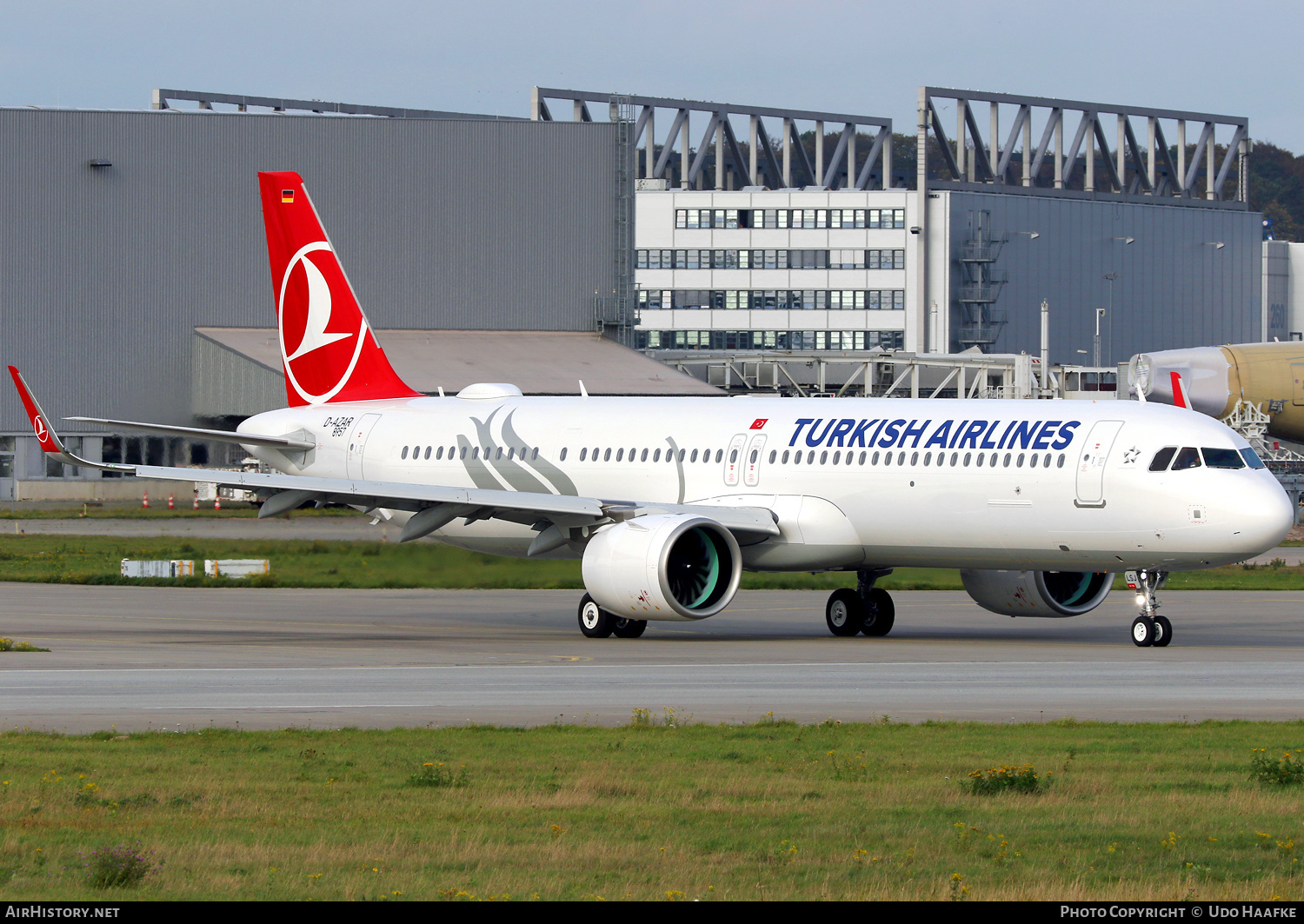 Aircraft Photo of D-AZAR / TC-LSJ | Airbus A321-271NX | Turkish Airlines | AirHistory.net #414938