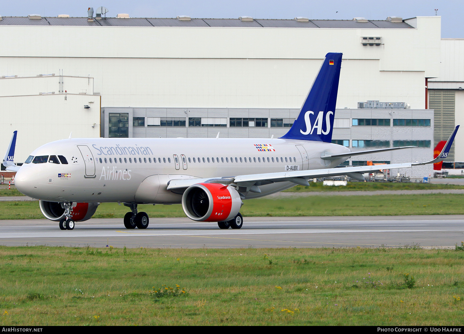 Aircraft Photo of D-AUBX / SE-ROT | Airbus A320-251N | Scandinavian Airlines - SAS | AirHistory.net #414959