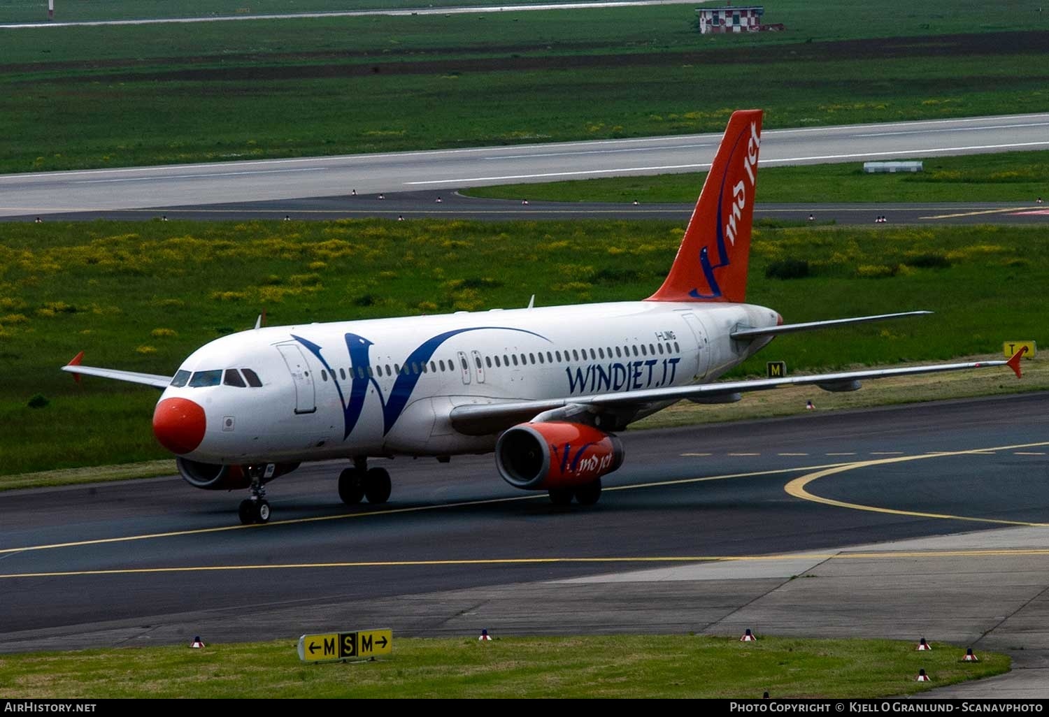 Aircraft Photo of I-LING | Airbus A320-231 | Wind Jet | AirHistory.net #414966