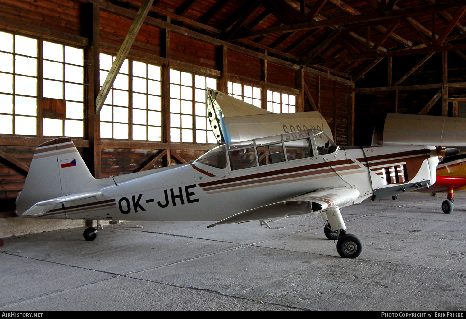 Aircraft Photo of OK-JHE | Zlin Z-126 Trener 2 | AirHistory.net #415003