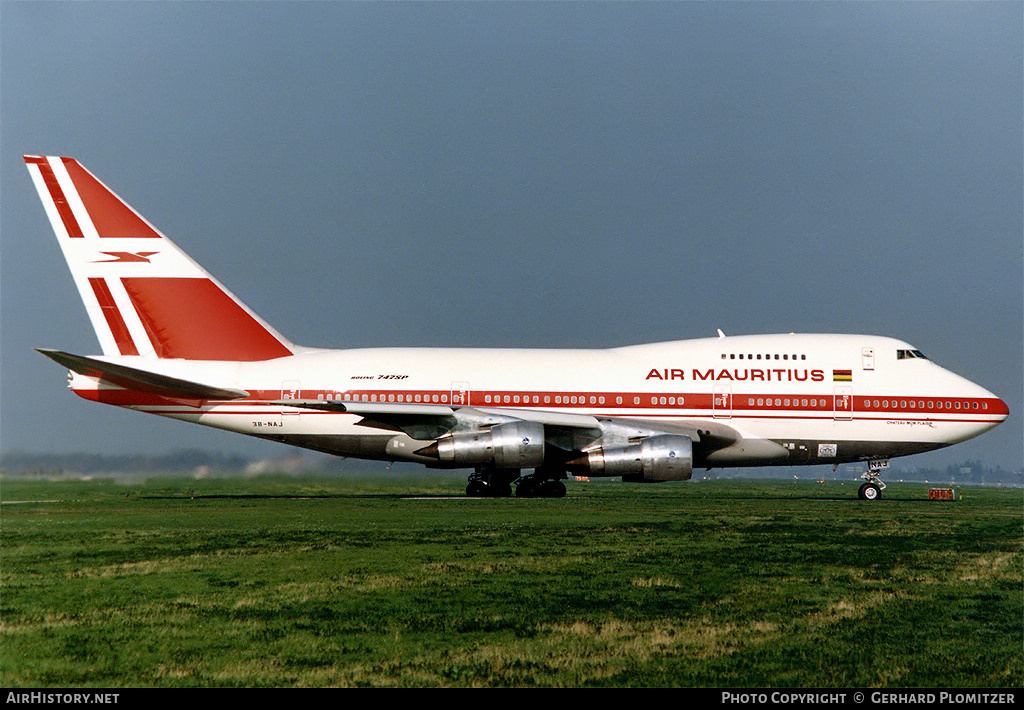 Aircraft Photo of 3B-NAJ | Boeing 747SP-44 | Air Mauritius | AirHistory.net #415008