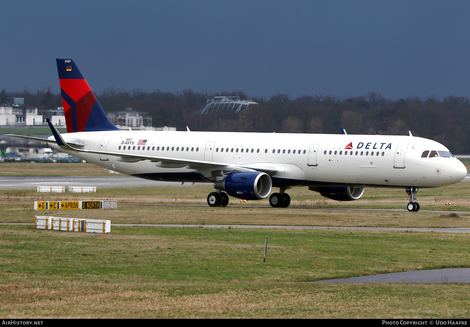 Aircraft Photo of N389DN / D-AVYV | Airbus A321-211 | Delta Air Lines | AirHistory.net #415126
