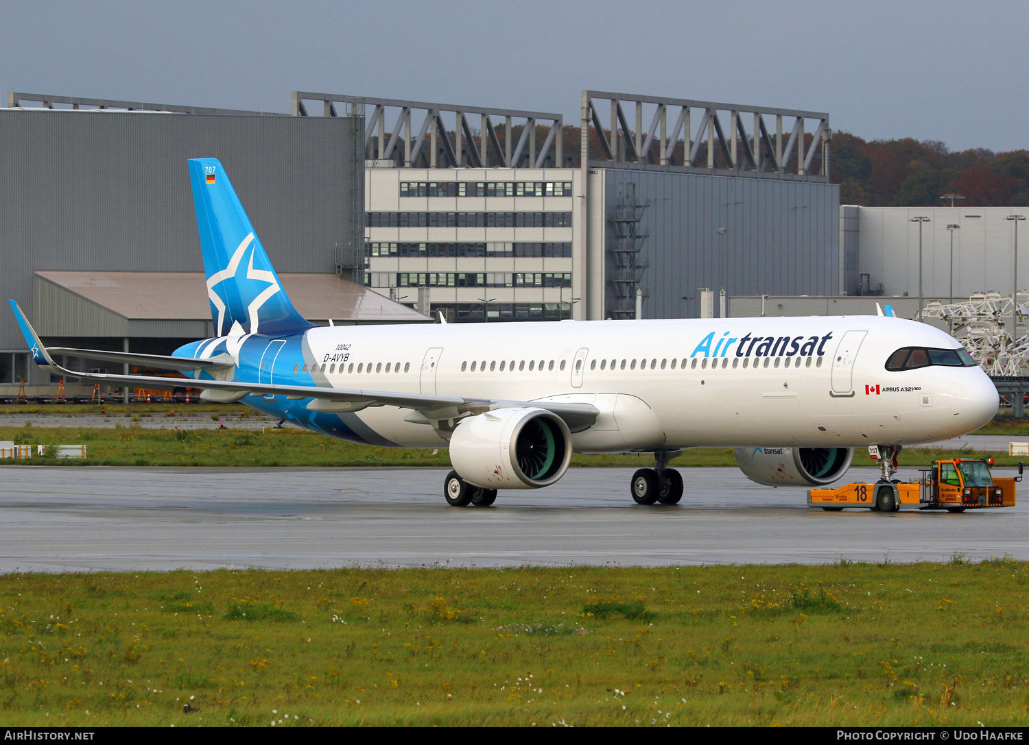 Aircraft Photo of D-AVYB / C-GOIM | Airbus A321-271NX | Air Transat | AirHistory.net #415145