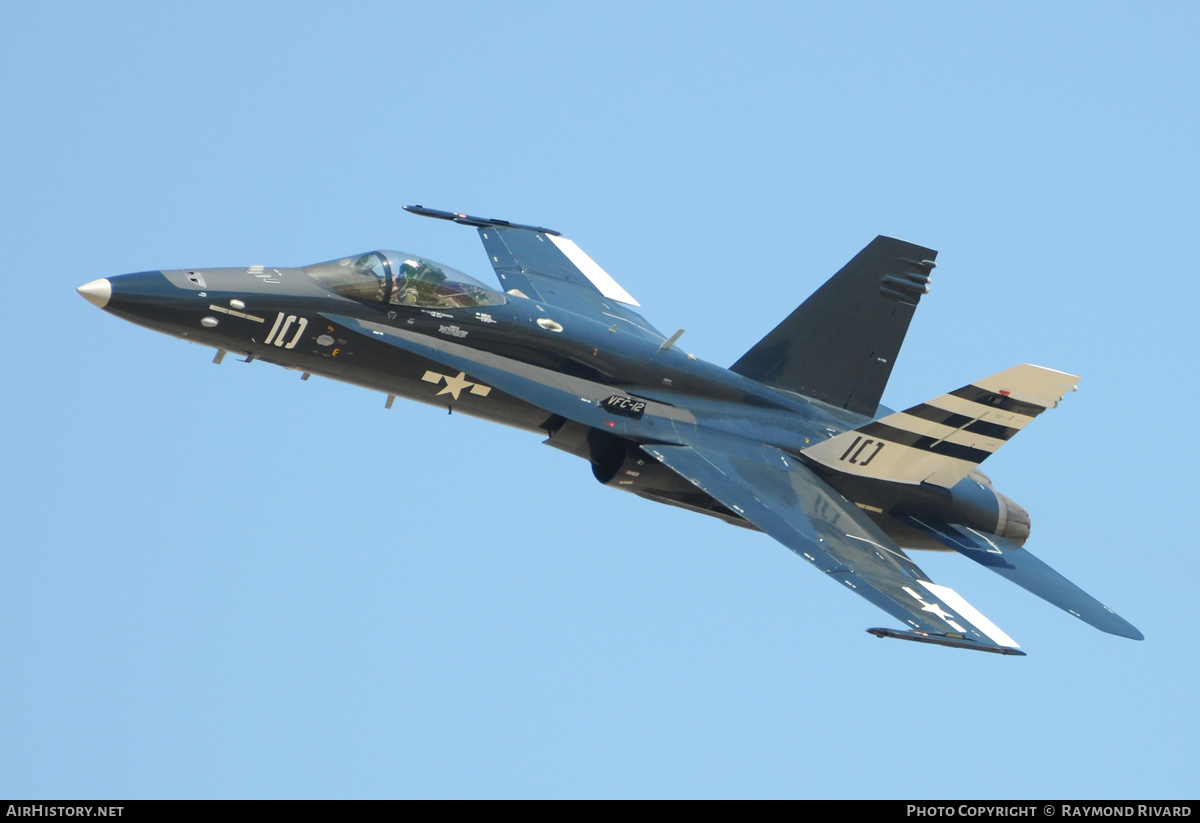 Aircraft Photo of 164673 | McDonnell Douglas F/A-18C Hornet | USA - Navy | AirHistory.net #415181