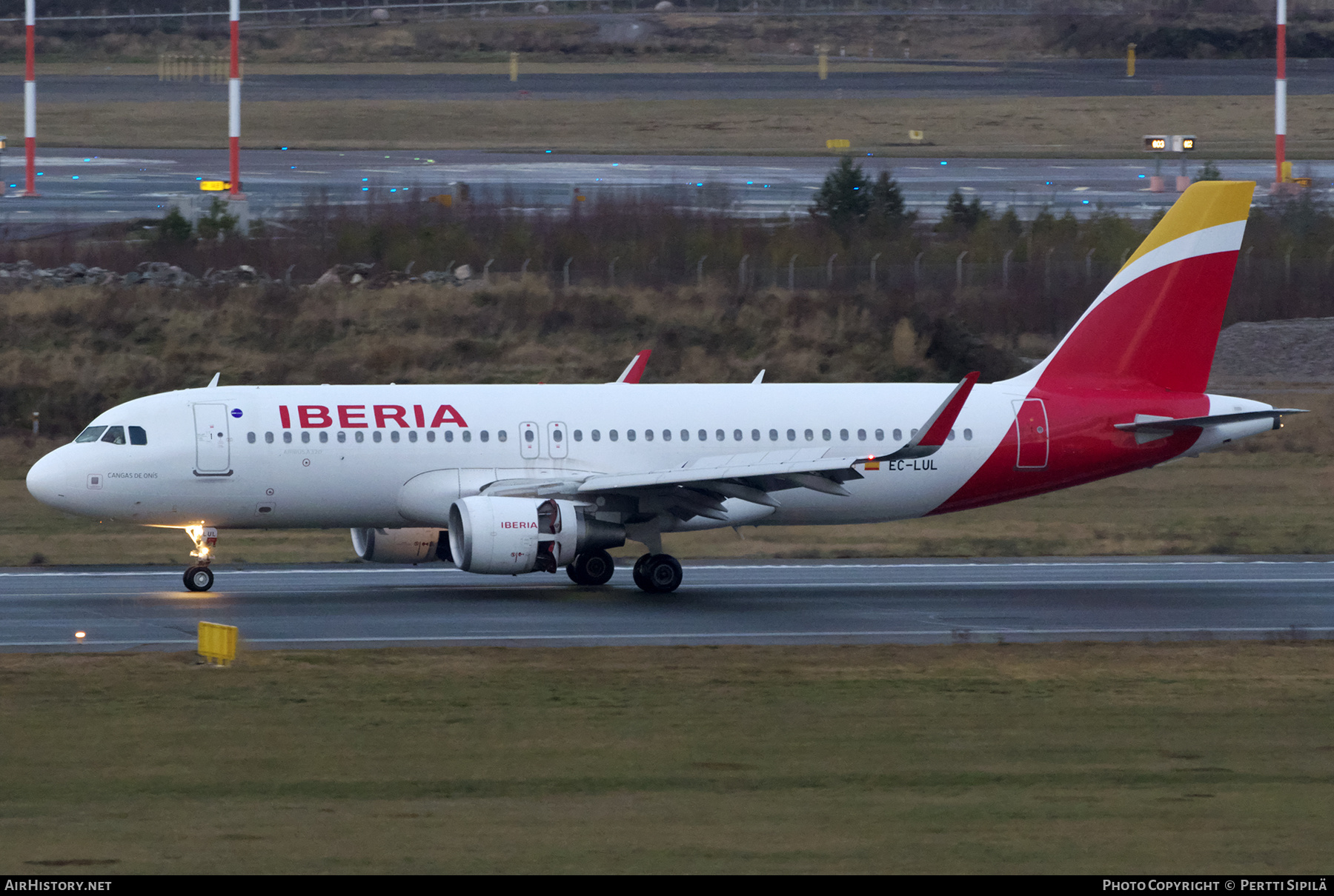 Aircraft Photo of EC-LUL | Airbus A320-216 | Iberia | AirHistory.net #415205