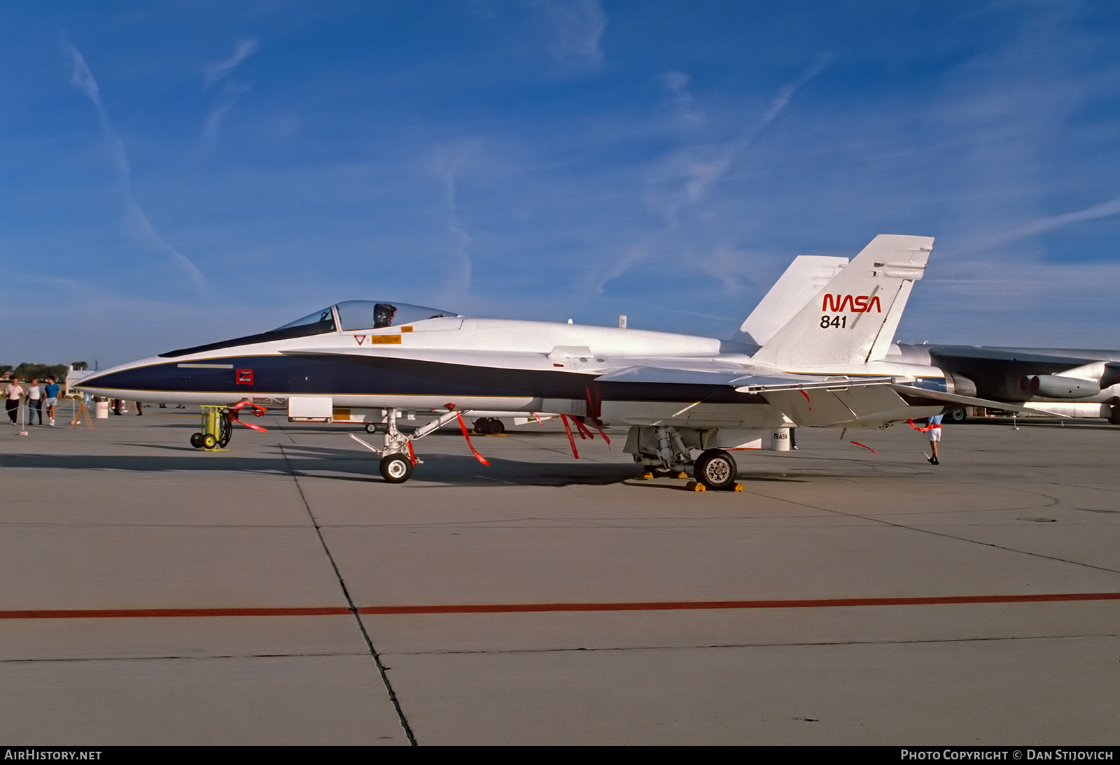 Aircraft Photo of 161216 / NASA 841 | McDonnell Douglas F/A-18A Hornet | NASA - National Aeronautics and Space Administration | AirHistory.net #415207