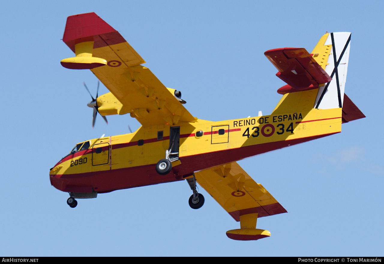 Aircraft Photo of UD.14-04 | Bombardier CL-415 (CL-215-6B11) | Spain - Air Force | AirHistory.net #415222