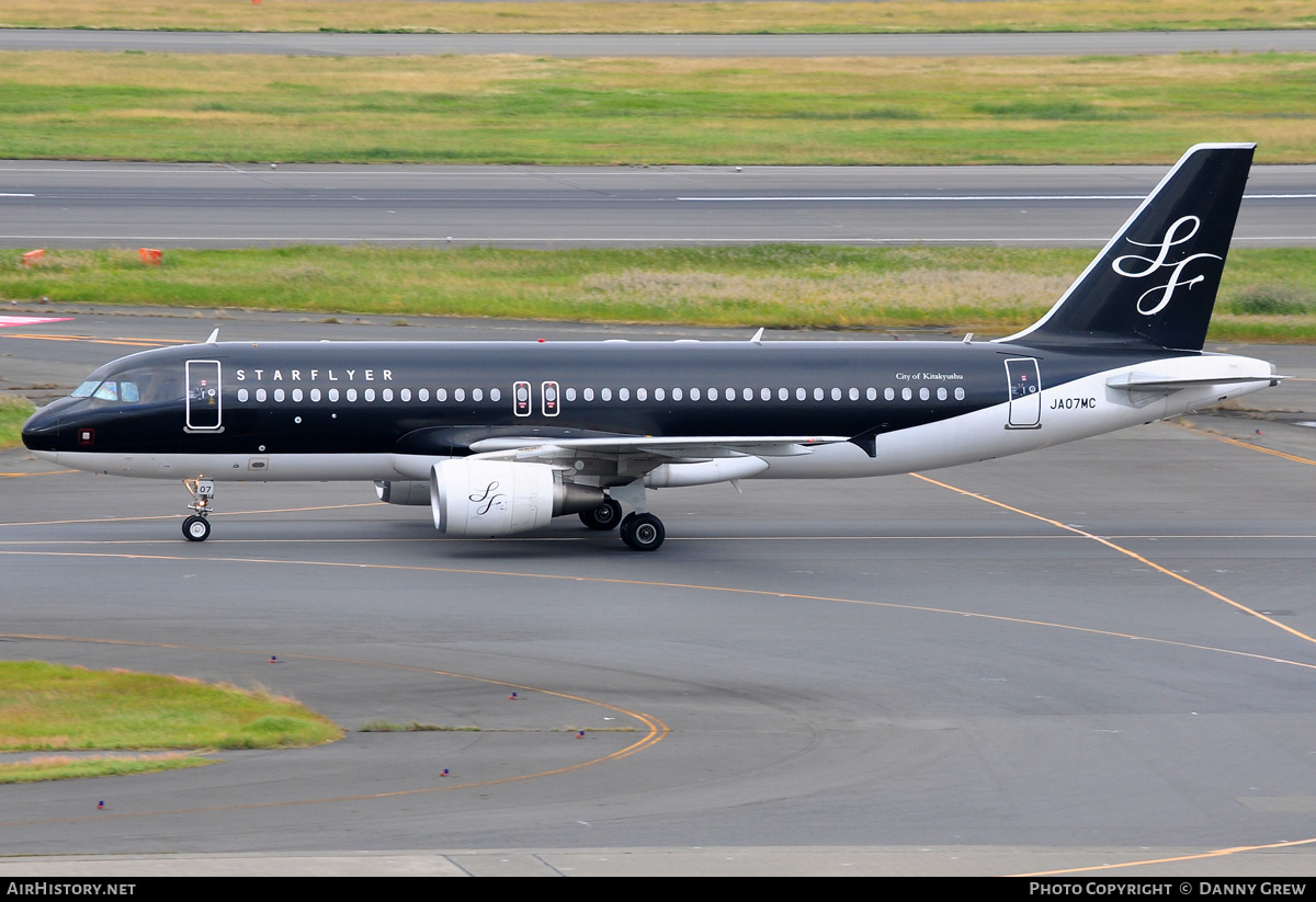 Aircraft Photo of JA07MC | Airbus A320-214 | StarFlyer | AirHistory.net #415267