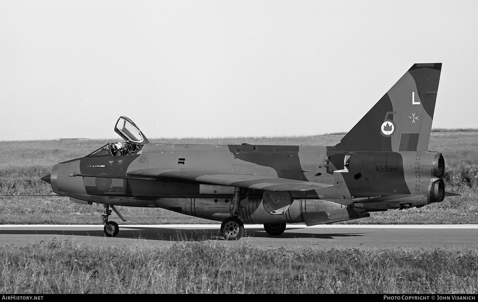 Aircraft Photo of XS899 | English Electric Lightning F6 | UK - Air Force | AirHistory.net #415311