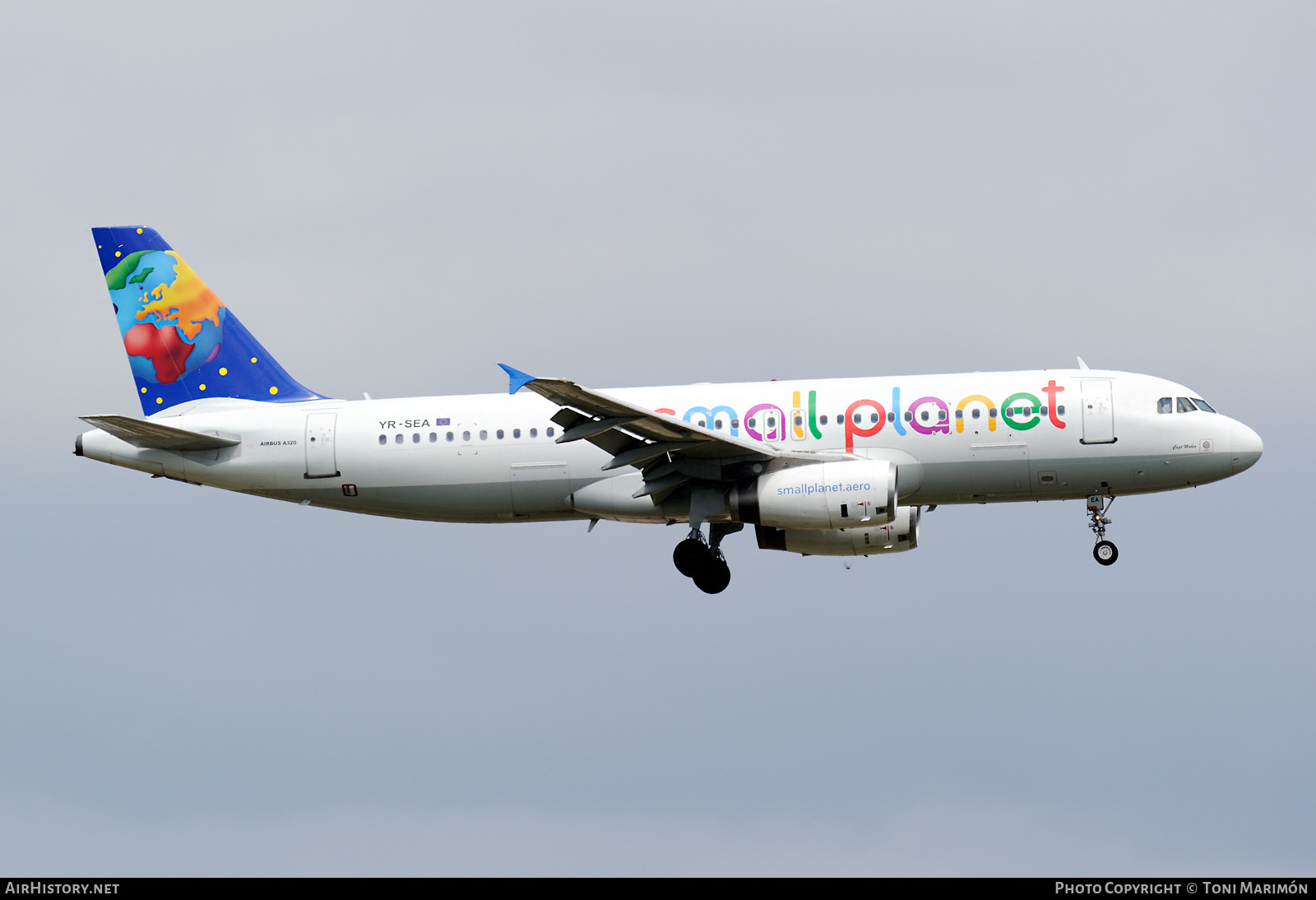 Aircraft Photo of YR-SEA | Airbus A320-231 | Small Planet Airlines | AirHistory.net #415336