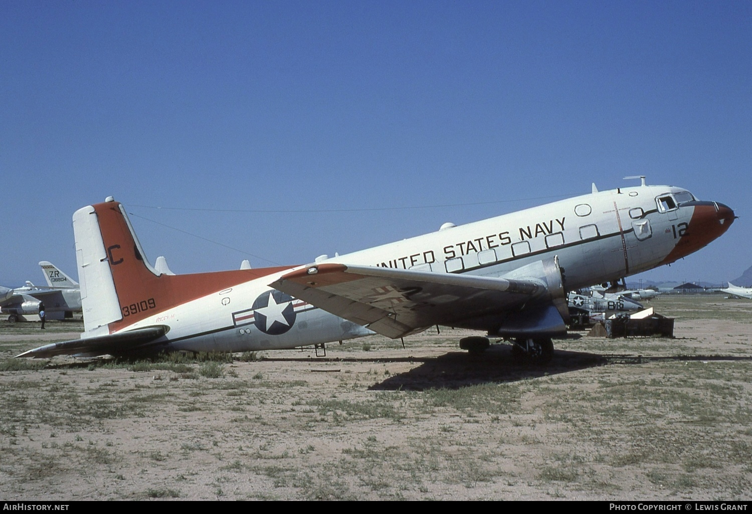 Aircraft Photo of 39109 | Douglas TC-117D (DC-3S) | USA - Navy | AirHistory.net #415338