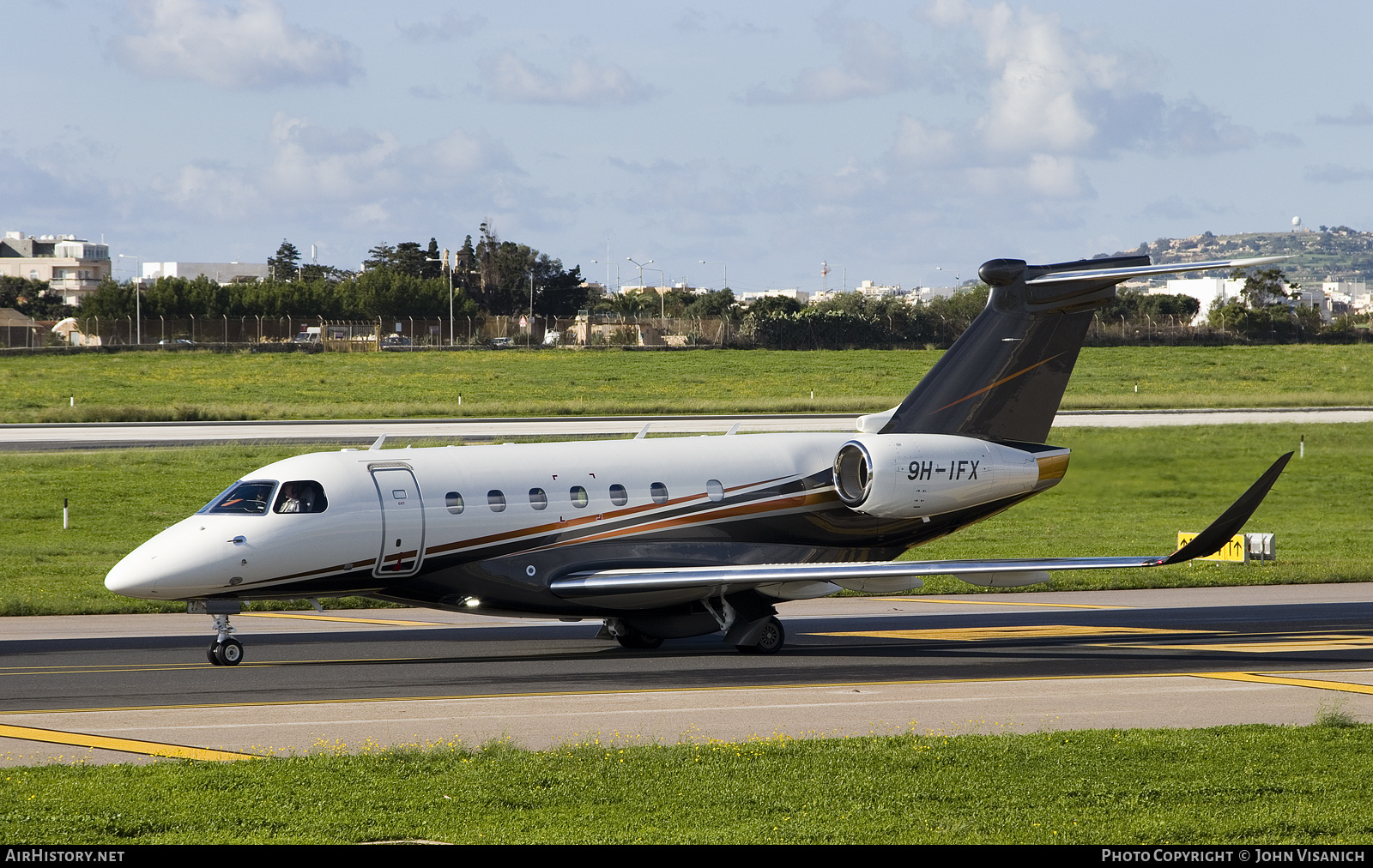 Aircraft Photo of 9H-IFX | Embraer EMB-550 Praetor 600 | AirHistory.net #415351