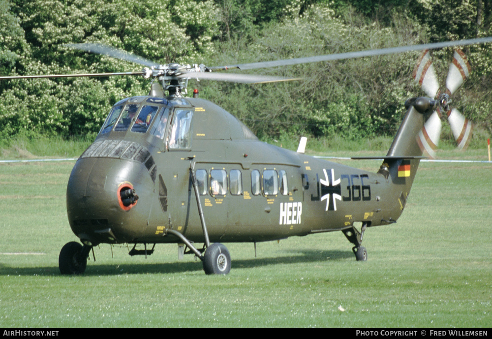 Aircraft Photo of D-HAUG / PJ366 | Sikorsky S-58C | Germany - Army | AirHistory.net #415424
